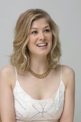 Rosamund Pike Poster 2228754