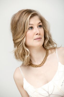 Rosamund Pike Poster 2228762