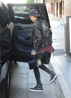 Ruby Rose Poster 2694425