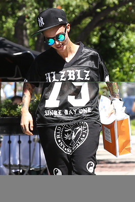 Ruby Rose Poster 2694447