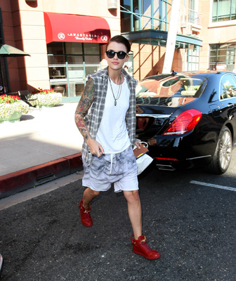 Ruby Rose Poster 2694714