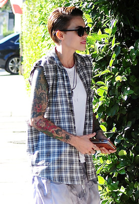 Ruby Rose Poster 2695025