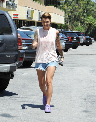 Ruby Rose Poster 2695285