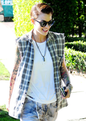 Ruby Rose Poster 2695324