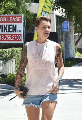 Ruby Rose Poster 2695378