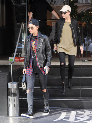 Ruby Rose Poster 2695407