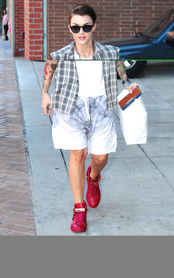 Ruby Rose Poster 2695427