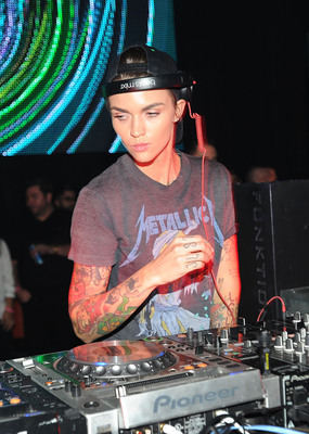 Ruby Rose Poster 2695572