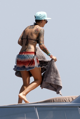Ruby Rose Poster 2695871