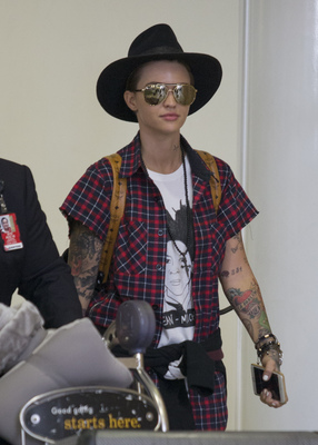 Ruby Rose Poster 2695975