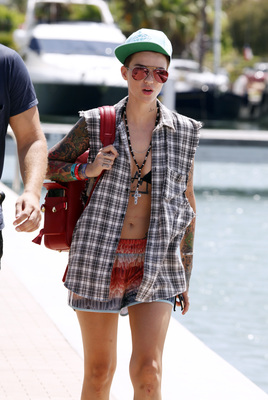 Ruby Rose Poster 2696045