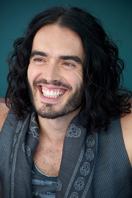 Russell Brand Poster 2418470