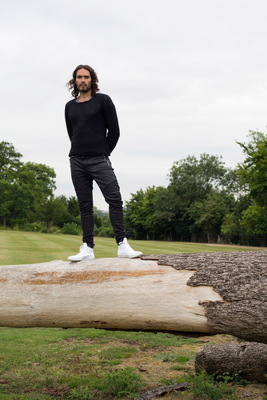 Russell Brand Poster 3668058