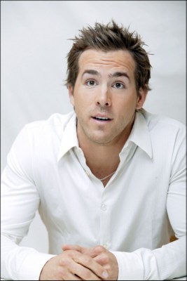 Ryan Reynolds Poster 1369836