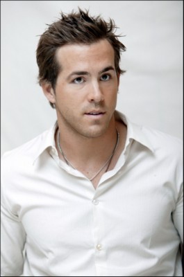Ryan Reynolds Poster 1369840