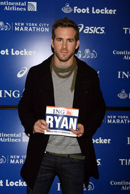 Ryan Reynolds Poster 1964071