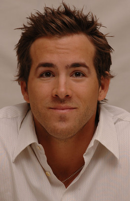 Ryan Reynolds Poster 2218456