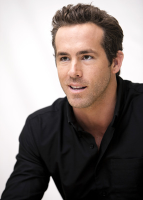 Ryan Reynolds Poster 2243821