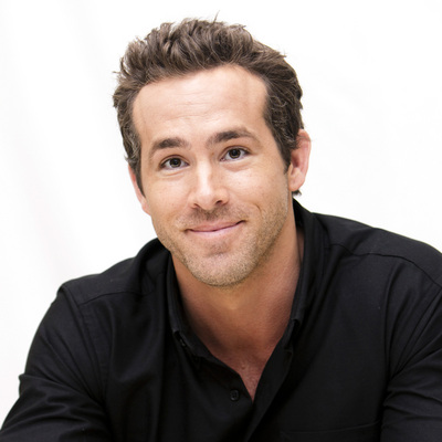 Ryan Reynolds Poster 2243824