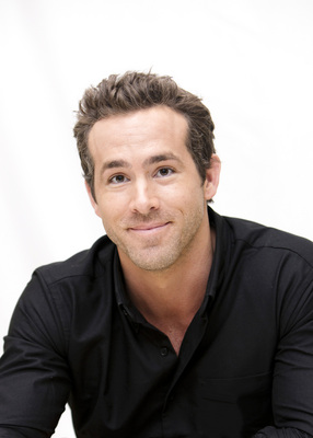 Ryan Reynolds Poster 2243832