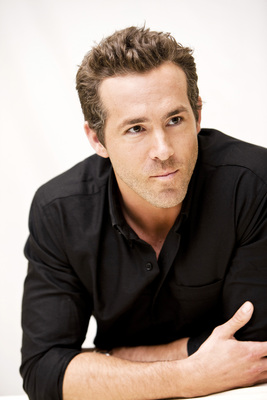 Ryan Reynolds Poster 2243833