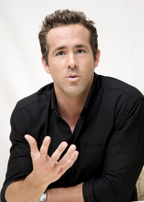 Ryan Reynolds Poster 2243834