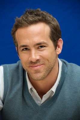 Ryan Reynolds Poster 2243843