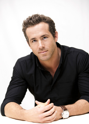 Ryan Reynolds Poster 2243855
