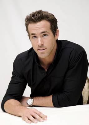 Ryan Reynolds Poster 2243858