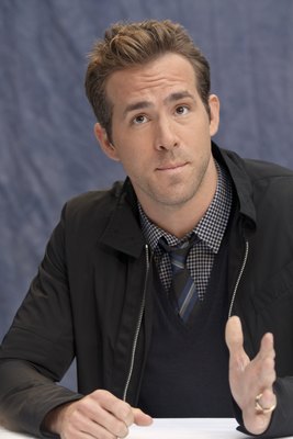 Ryan Reynolds Poster 2251606