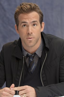 Ryan Reynolds Poster 2251608