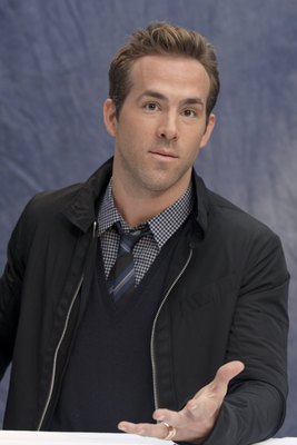 Ryan Reynolds Poster 2251631