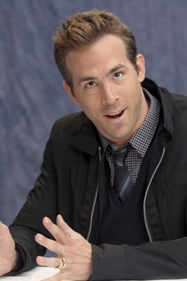 Ryan Reynolds Poster 2251633