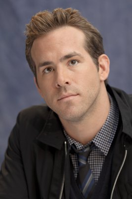 Ryan Reynolds Poster 2251639