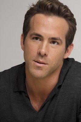 Ryan Reynolds Poster 2251641