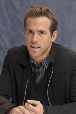 Ryan Reynolds Poster 2251646