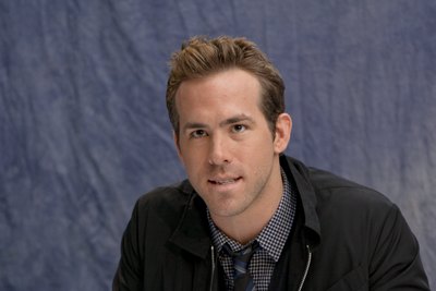 Ryan Reynolds Poster 2251647