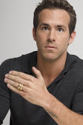 Ryan Reynolds Poster 2251662