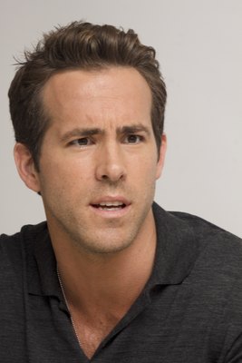 Ryan Reynolds Poster 2251664