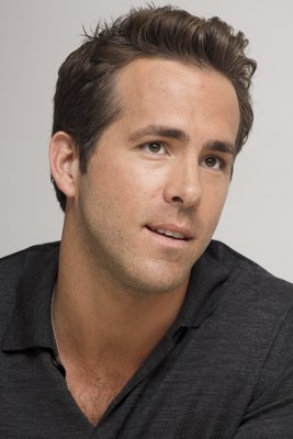 Ryan Reynolds Poster 2251667