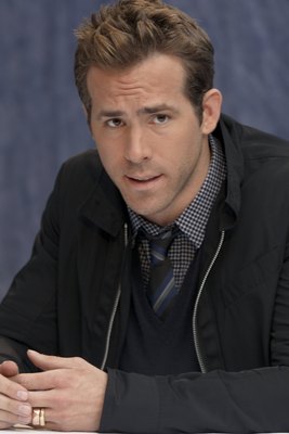 Ryan Reynolds Poster 2251671