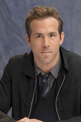 Ryan Reynolds Poster 2251676