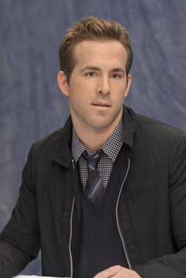 Ryan Reynolds Poster 2251682