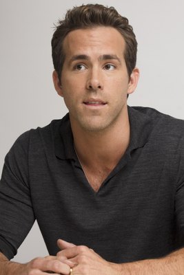 Ryan Reynolds Poster 2251686