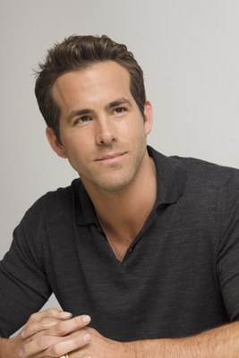 Ryan Reynolds Poster 2251688