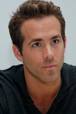 Ryan Reynolds Poster 2251695