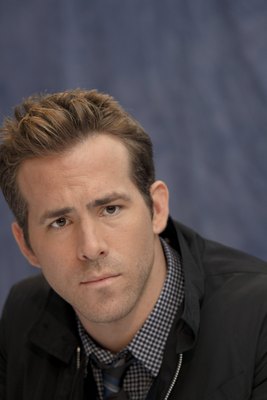 Ryan Reynolds Poster 2251716