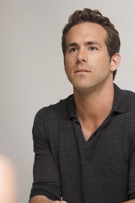 Ryan Reynolds Poster 2251723