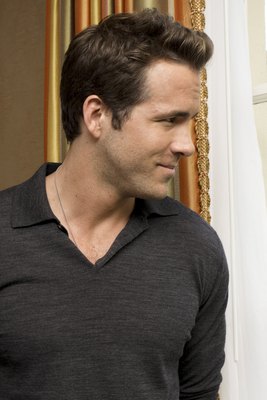 Ryan Reynolds Poster 2251733