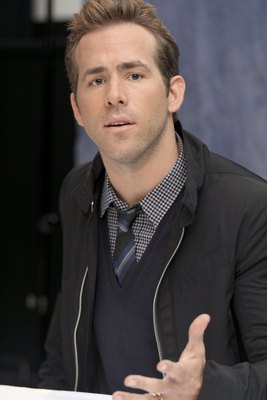 Ryan Reynolds Poster 2251741